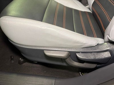 2022 Nissan Kicks SR
