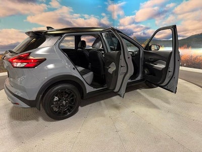 2022 Nissan Kicks SR