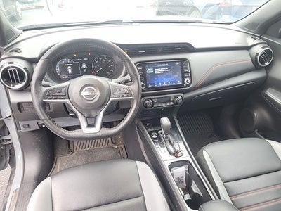2022 Nissan Kicks SR