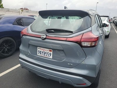 2022 Nissan Kicks SR
