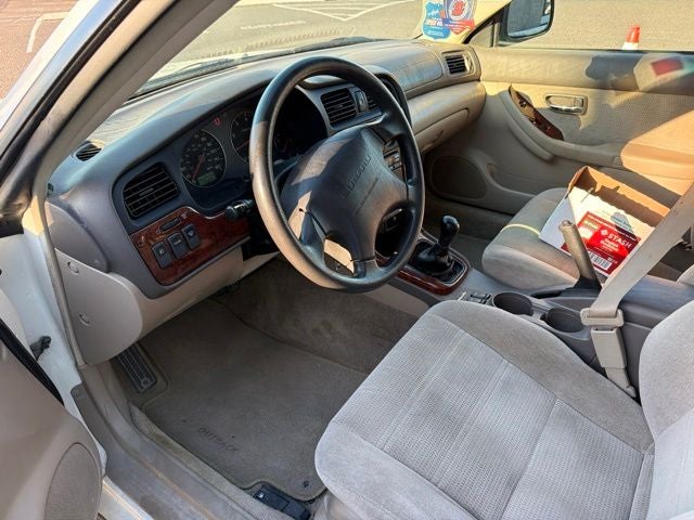 2004 Subaru Outback 2.5 Base