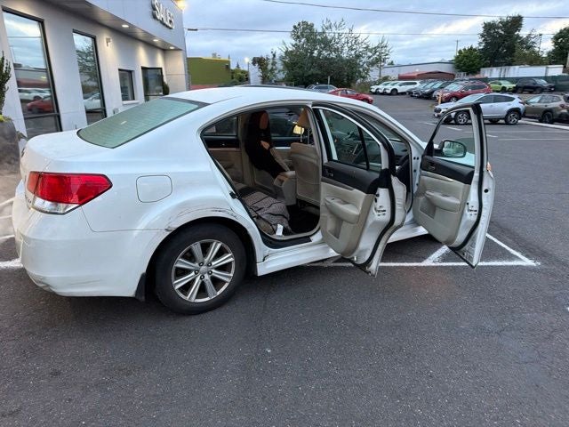 2011 Subaru Legacy 2.5i Premium