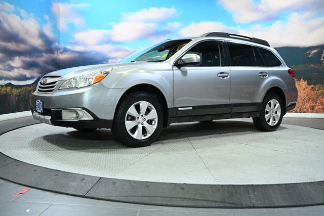 2010 Subaru Outback 2.5i Limited