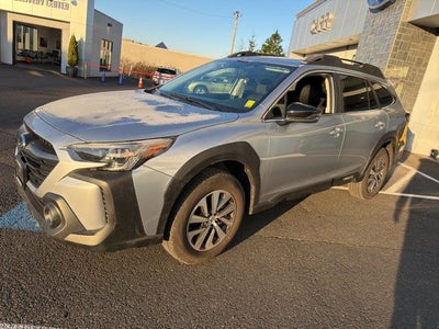 2025 Subaru Outback Premium