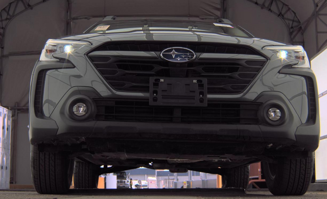 2025 Subaru Outback Premium