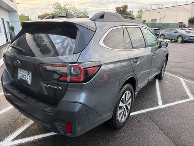 2022 Subaru Outback Premium