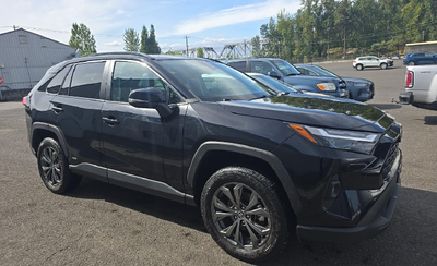 2023 Toyota RAV4 Hybrid XLE Premium