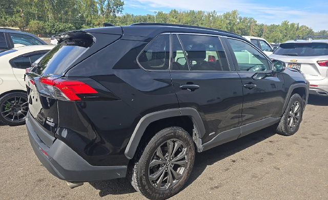 2023 Toyota RAV4 Hybrid XLE Premium