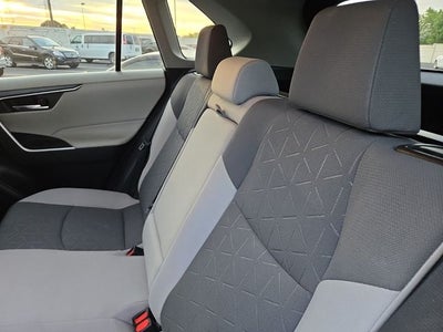 2020 Toyota RAV4 Hybrid XLE