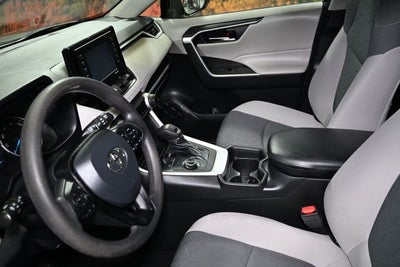 2020 Toyota RAV4 Hybrid XLE