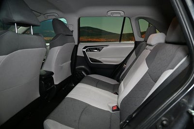 2020 Toyota RAV4 Hybrid XLE