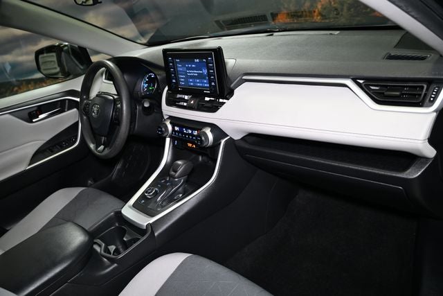 2020 Toyota RAV4 Hybrid XLE