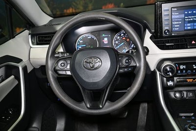 2020 Toyota RAV4 Hybrid XLE