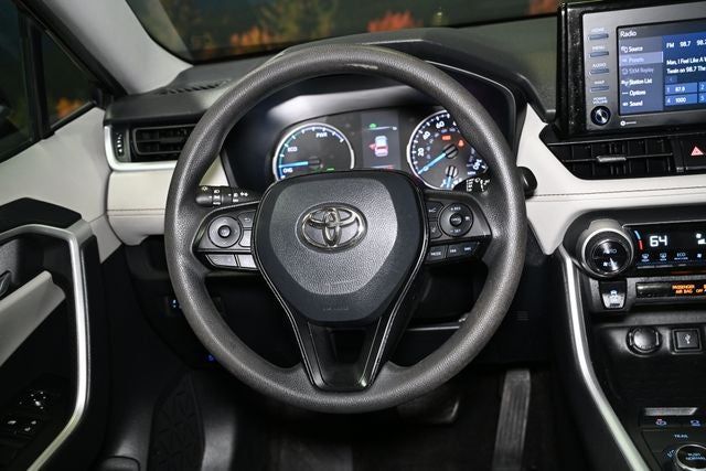 2020 Toyota RAV4 Hybrid XLE