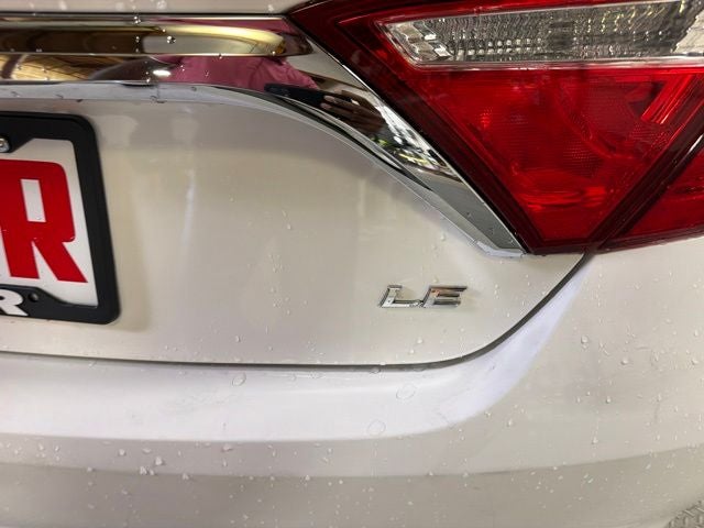 2016 Toyota Camry LE