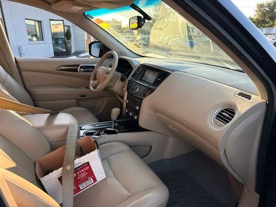2014 Nissan Pathfinder SL