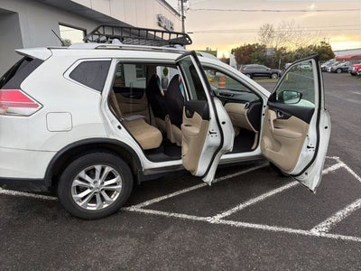 2016 Nissan Rogue SV