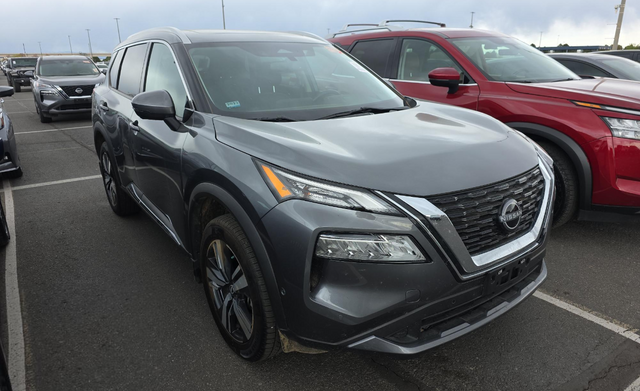 2023 Nissan Rogue SL