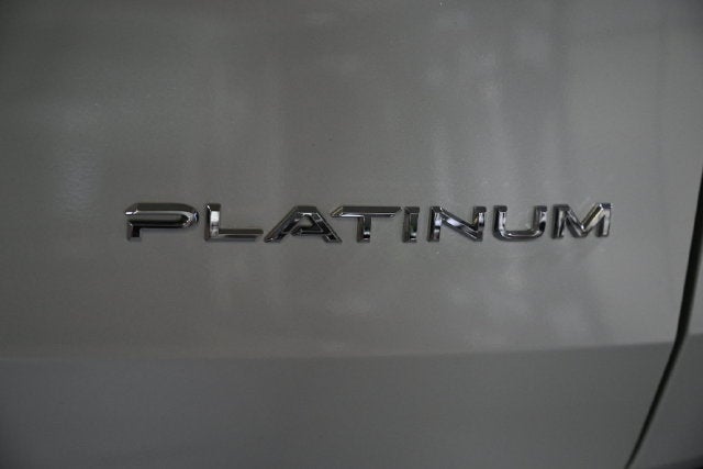 2024 Toyota Grand Highlander Hybrid MAX Platinum