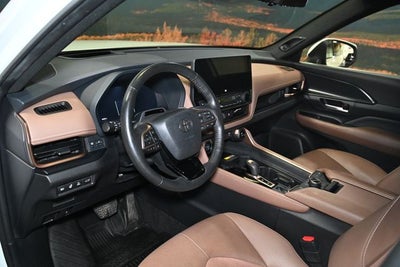 2024 Toyota Grand Highlander Hybrid MAX Platinum