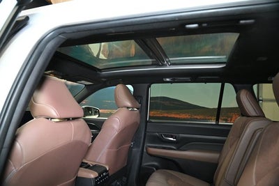 2024 Toyota Grand Highlander Hybrid MAX Platinum