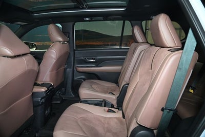 2024 Toyota Grand Highlander Hybrid MAX Platinum