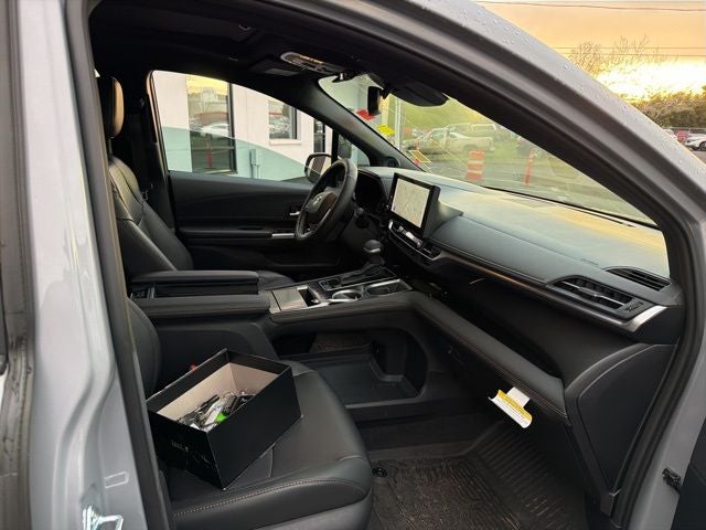 2025 Toyota Sienna Woodland Edition 7 Passenger
