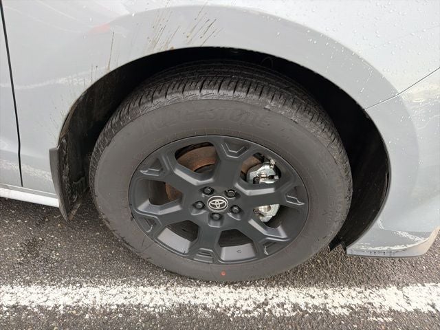 2025 Toyota Sienna Woodland Edition 7 Passenger