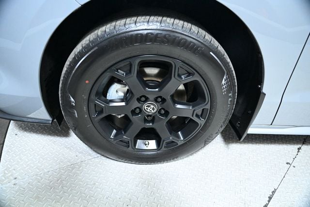 2025 Toyota Sienna Woodland Edition 7 Passenger