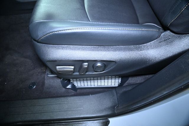 2025 Toyota Sienna Woodland Edition 7 Passenger