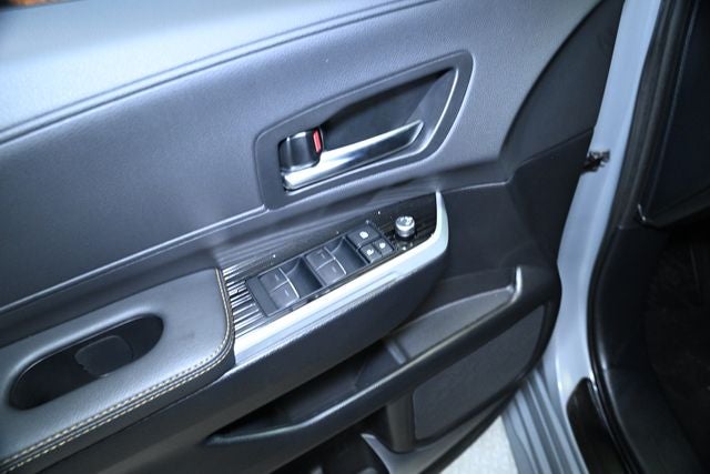 2025 Toyota Sienna Woodland Edition 7 Passenger