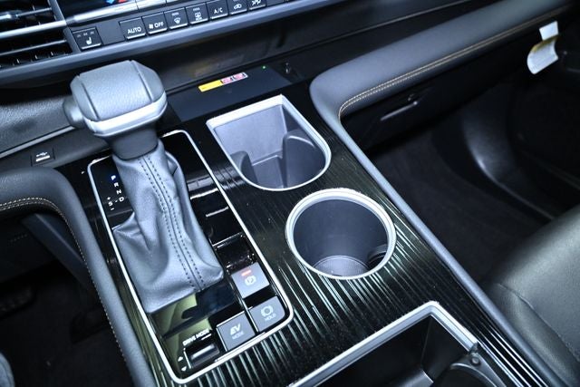 2025 Toyota Sienna Woodland Edition 7 Passenger