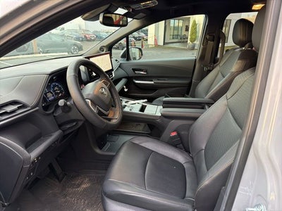 2025 Toyota Sienna Woodland Edition 7 Passenger
