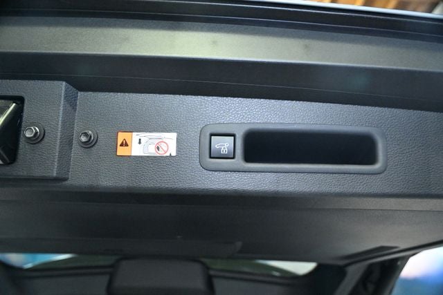 2025 Toyota Sienna Woodland Edition 7 Passenger