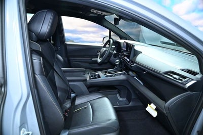 2025 Toyota Sienna Woodland Edition 7 Passenger