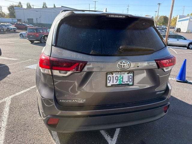 2019 Toyota Highlander SE