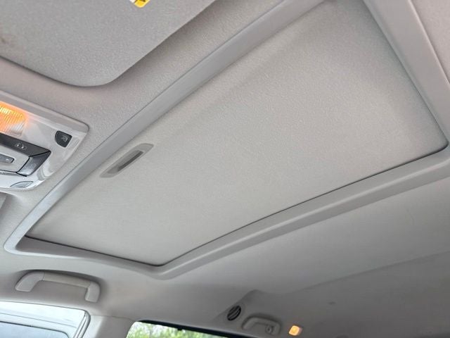 2013 Toyota Sienna XLE 8 Passenger