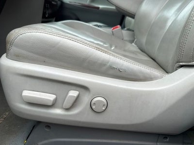 2013 Toyota Sienna XLE 8 Passenger