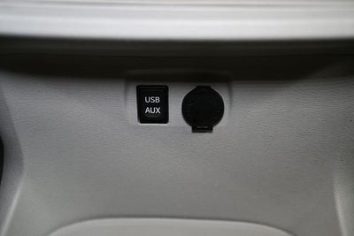 2013 Toyota Sienna XLE 8 Passenger