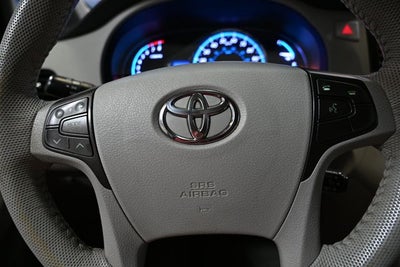 2013 Toyota Sienna XLE 8 Passenger