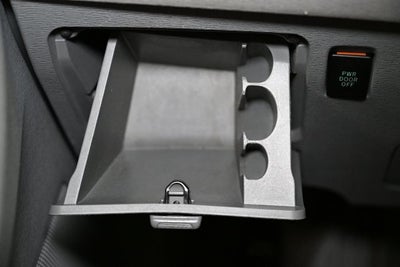2013 Toyota Sienna XLE 8 Passenger