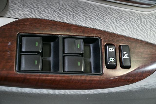 2013 Toyota Sienna XLE 8 Passenger