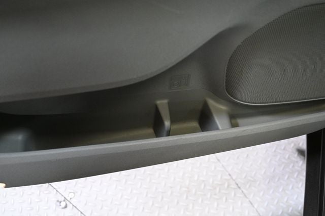2013 Toyota Sienna XLE 8 Passenger