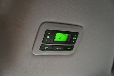 2013 Toyota Sienna XLE 8 Passenger