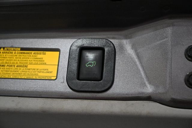 2013 Toyota Sienna XLE 8 Passenger
