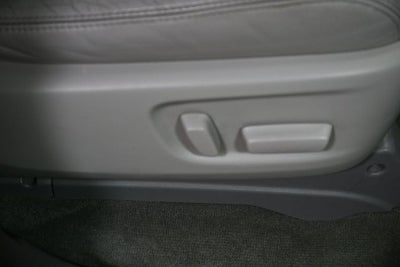 2013 Toyota Sienna XLE 8 Passenger