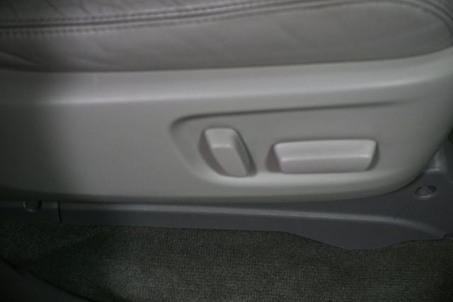 2013 Toyota Sienna XLE 8 Passenger