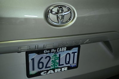 2017 Toyota Sienna XLE 8 Passenger