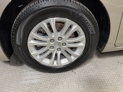 2017 Toyota Sienna XLE 8 Passenger