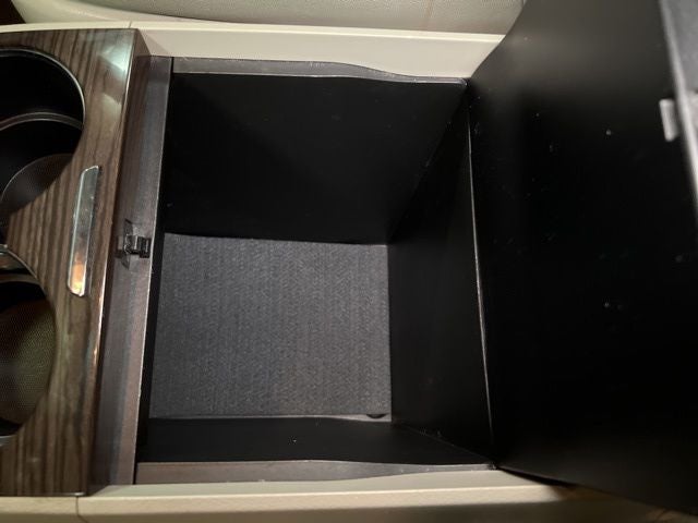 2017 Toyota Sienna XLE 8 Passenger